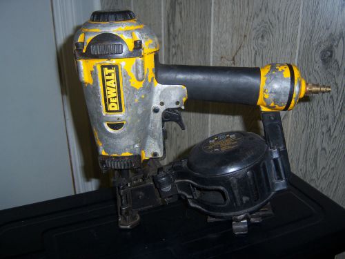 DeWalt D51321 3/4&#034;-1-3/4&#034; Air Coil Roofing Nailer Nail Gun Heavy Duty