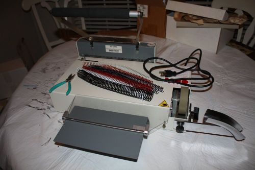 Rhin-O-Tuff PC-200 4:1 Manual Coil Binding Machine