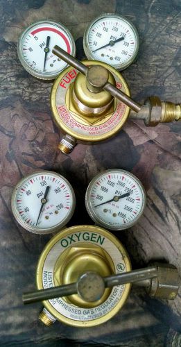 2 USED HARRIS COMPRESSED GAS REGULATOR mod225-15 and mod225-100