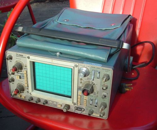 TEKTRONIX 465 Dual-Trace 100 MHz Oscilloscope, Powers Up...