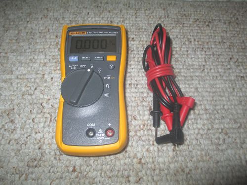 FLUKE 114 TRUE RMS DIGITAL METER MULTIMETER MINT