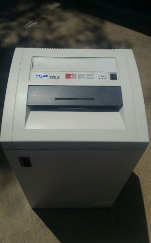 HSM 225.2 PAPER SHREDDER