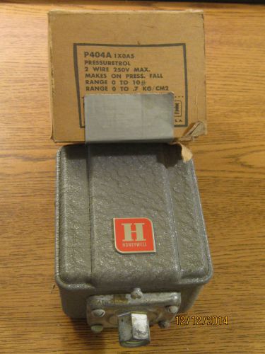 Minneapolis Honeywell Pressuretrol Model P404A1XOA5  - New Old Stock