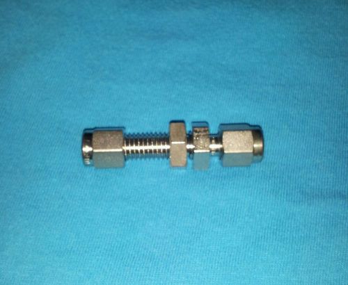 Swagelok Tube Fitting, 1/8 in. Bulkhead Union (SS-200-61)