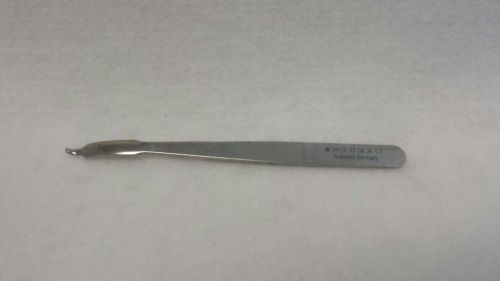 Synthes ref # 399.19 small hohmann retractor 8mm short narrow tip 160mm for sale