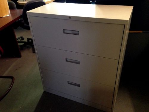 3 drawer lateral size file cabinet by steelcase 900 series w/lock&amp;key 36&#034;w for sale