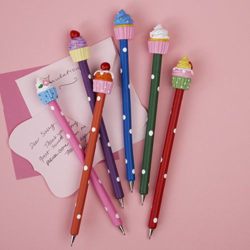 Two&#039;s Company Cupcake Pen Color: Purple