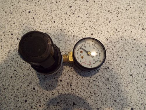 Graco 104-815 1/8&#034; Air regulator w/gauge