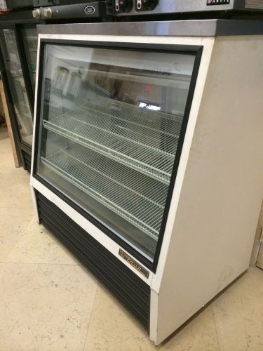 True TSID-48-2 Refrigerated 48&#034; Display/ Deli Case