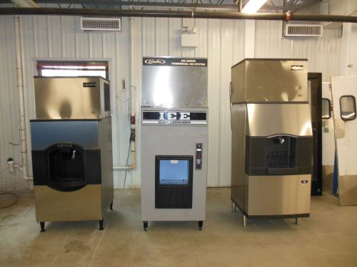 CORNELIUS REFURBISHED NORDIC CCM0530 MODULAR CUBED ICE MAKER &amp; DISPENSING BINS