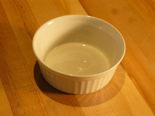 Churchill China Super Vitrified White 5-1/4&#034; Pie Dish (WHCWRPDN1) 17.6oz  - Each