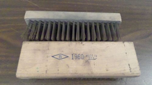 2 Vintage Hand Held Wire Brushes 7 1/4 x 2 1/4 x 2 3/4&#034;H