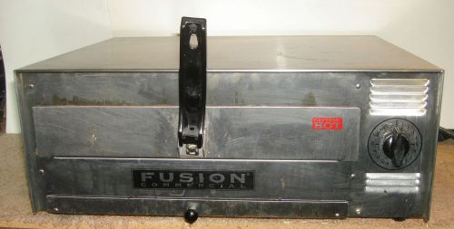 FUSION COMMERCIAL COUNTERTOP PIZZA / SNACK OVEN 12&#034; CAPACITY