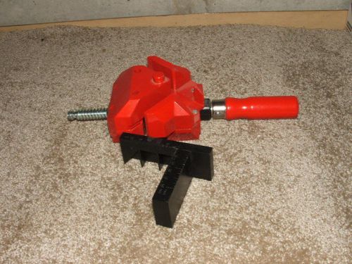 BESSEY CORNER CLAMP