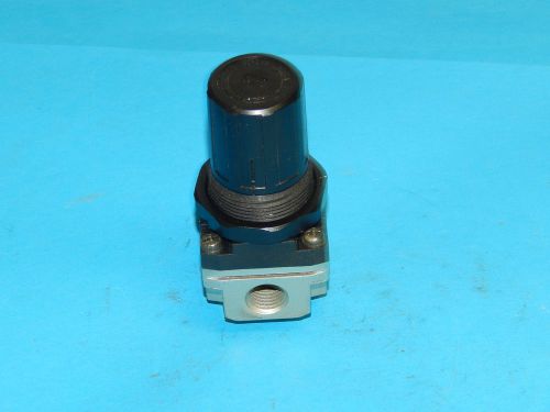 SMC NAR2000-N02 Pneumatic Regulator 1/8&#034; NPT NAR2000N02