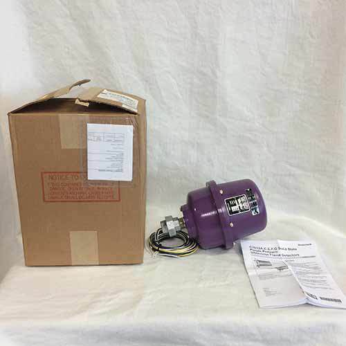 NEW Honeywell C7012F1052 Purple Peeper UV Flame Detector Explosion Proof