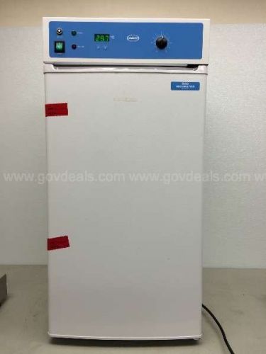 HACH BOD COMPACT INCUBATOR MODEL 205 W/ SHELF LAB LABRATORY 30 DAY GUARANTEE