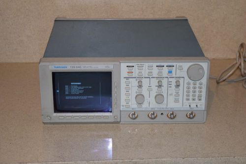 TEKTRONIX TDS 640 TDS640  FOUR CHANNEL DIGITIZING OSCILLOSCOPE 2 GS/ 500mhz