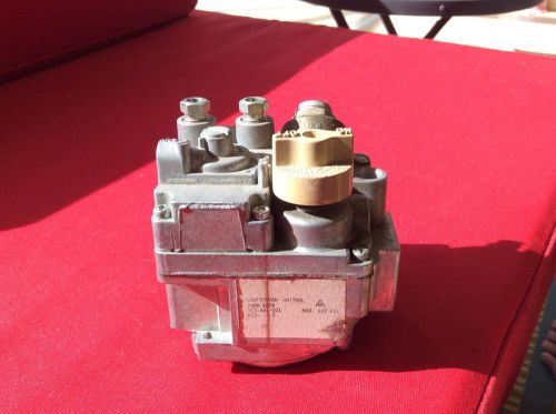 OEM Robertshaw 24v Furnace Gas Valve 700 802 7000 BGOR NEW  NOS $139