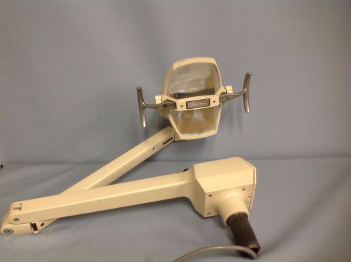 PELTON AND CRANE DENTAL POST MOUNT EXAM LIGHT MODEL LFII  DLA12083C4264