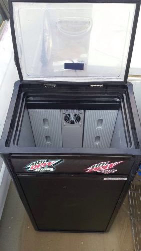 AHT R 60 COOLPOINT.     rechargeable reach in retail cooler display merchandiser