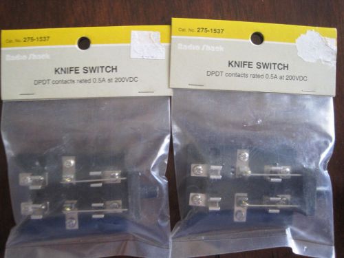 Lot of 2 Radio Shack Vintage DPDT 0.5-Amp 200 VDC Knife Switch 275-1537