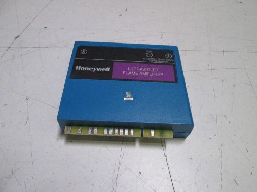 Honeywell ultraviolet flame amplifier r7849 a 1015 *used* for sale