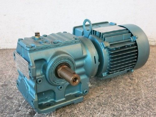 SEW-EURODRIVE S47DT71D4 / DFT71D4 AC GEAR MOTOR (NEW NO BOX)