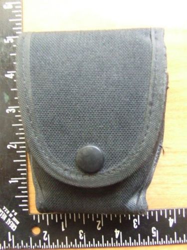 UNCLE MIKE&#039;S  HAND CUFF CASE  BLACK BALLISTIC NYLON  SIDEKICK MADE in U.S.A.