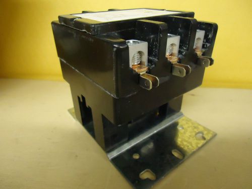 90 AMP 208/240 VAC 3-Pole Definite Purpose Contactor HVAC Packard NEW C390C