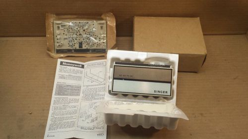 Honeywell  T872C 1590 Multi-Stage Thermostat 24v Control Rnge 44-86 W/Subbase