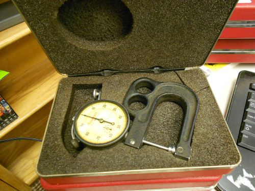 Starrett No. 1015 B-441 Dial Micrometer Thickness Gauge B40648C-D