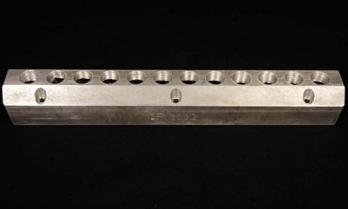 Custom Made Aluminum Water Manifold 12 Port CNC Metal Machine Part DF13032