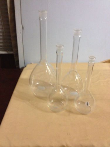 PYREX 200, 250, 500, AND 1000 ML VOLUMETRIC FLASK - MODEL NOs 5640, 41 ,&amp; 43