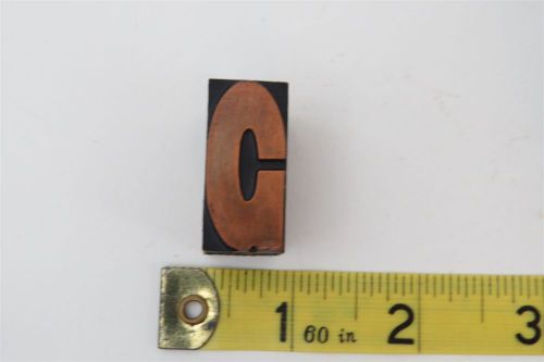 ANTIQUE COPPER &amp; WOOD LETTER ON WOOD PRINTING BLOCK - LETTER &#034;C &#034;  - STAMP -