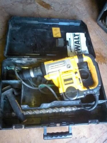 Dewalt D25602 With bit