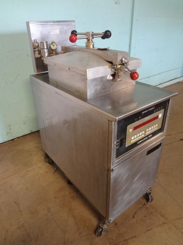 HEAVY DUTY COMMERCIAL &#034;HENNY PENNY 500C&#034; COMPUTRON 8000 ELECTRIC PRESSURE FRYER