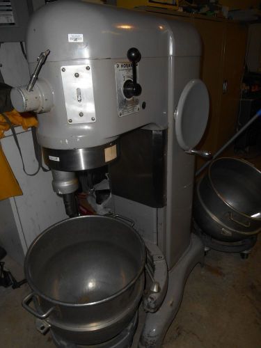 HOBART 60 QUART COMMERCIAL MIXER