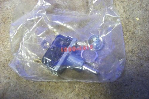 NOS McGill 3191-0001 SPDT 6A Bat Toggle Switch