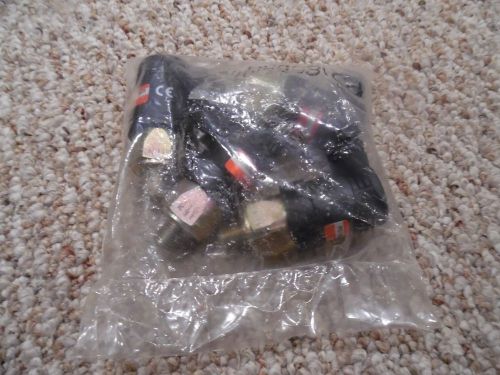 NUMATICS PRESSURE SWITCH PS180BAN02 , 1/4&#034; NPT 4-20PSI  New Lot of 4