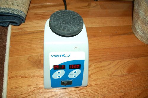 VWR Genie 2 vortexer vortex shaker mixer used lab   rotator  touch digital