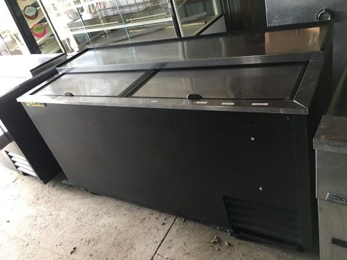 True horizontal bottle cooler - deep well td-65-24 for sale