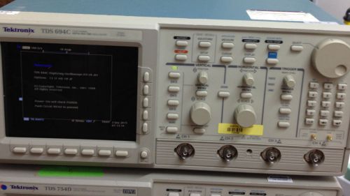 Tektronix TDS694C Digital Oscilloscope 4Ch, 3Ghz, 10Gs/s + Options