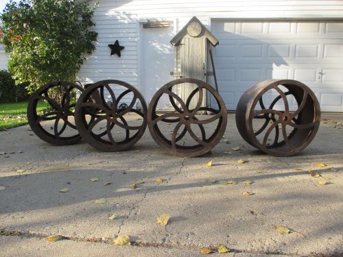 VINTAGE ANTIQUE MASSIVE 27” x 12” CAST IRON WHEELS HIT MISS ENGINE CART