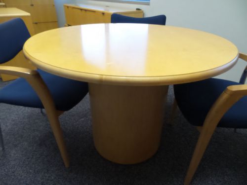 CONFERENCE TABLE 42” MAPLE VENEER WOOD.