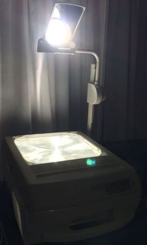 APOLLO CONCEPT 2210 PORTABLE OVERHEAD PROJECTOR 3000 LUMENS