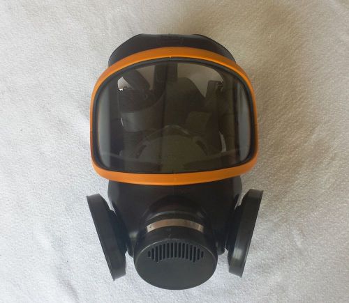 MSA Model (Large) 7-204-3 Full Face Air Purifying Respirator