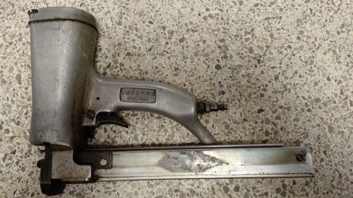 StapleGun pneumatic Paslode