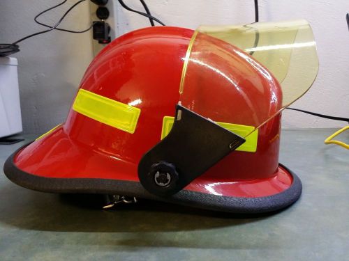 MSA 660C RED CAIRNS HELMET