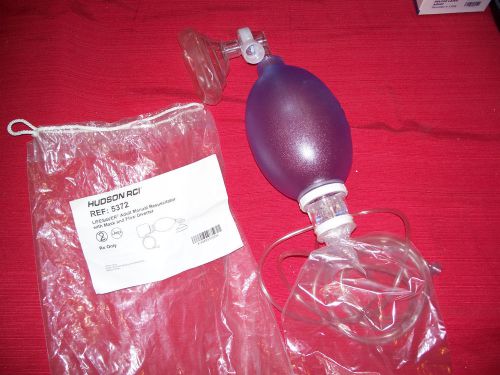 NEW HUDSON RCI ADULT MANUAL RESUSCITATOR W/ MASK FLOW DIVERTER lifesaver  5372